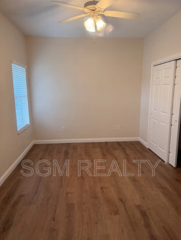 Belleville House: 3390 Wildview Way