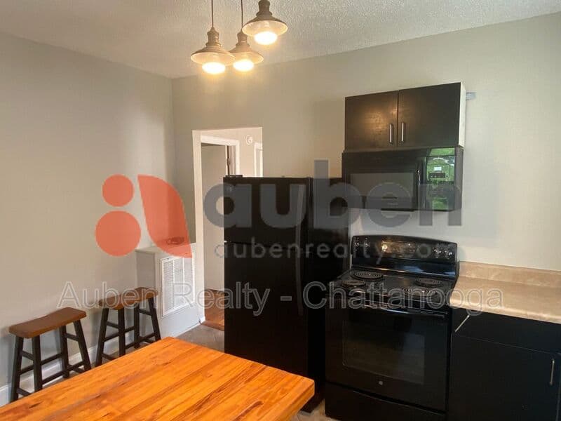 Chattanooga House: 316 Stringer St