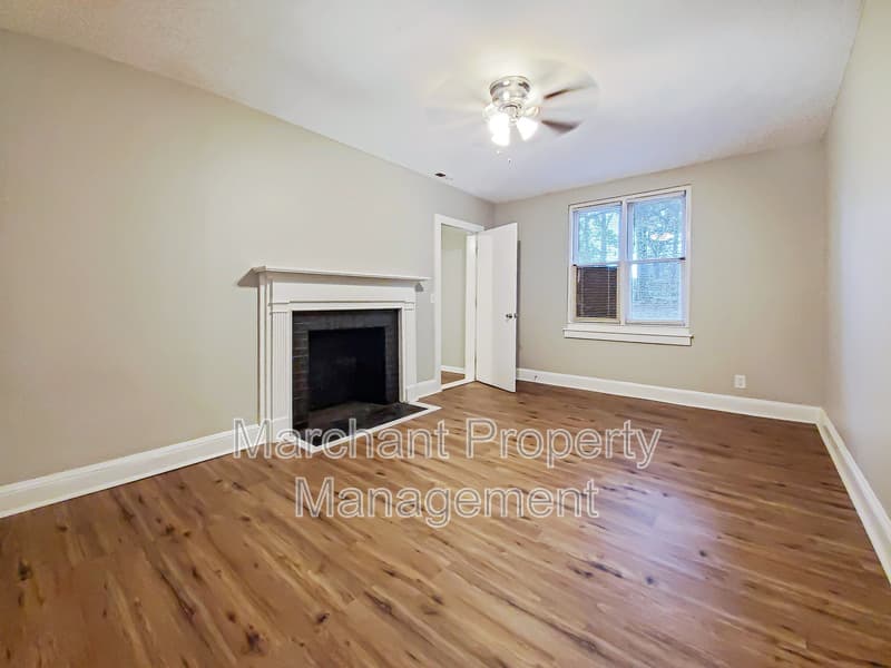 Greenville House: 4 Brookforest Drive