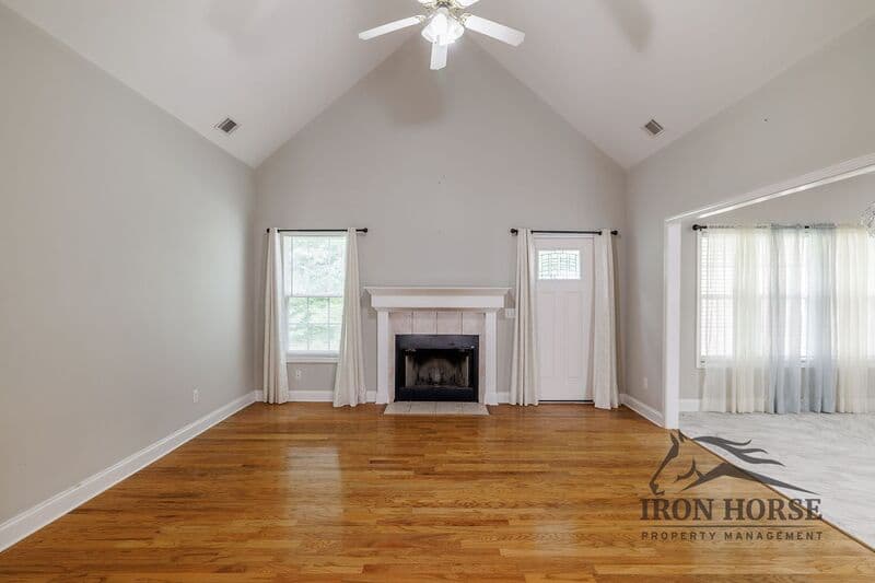 Athens House: 411 Timber Creek Dr