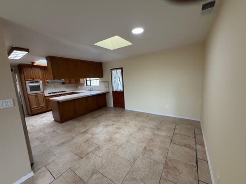 National City Condo: 1609 Grove Street Unit B