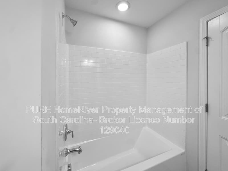 Sumter House: 70 Rallidae Ct