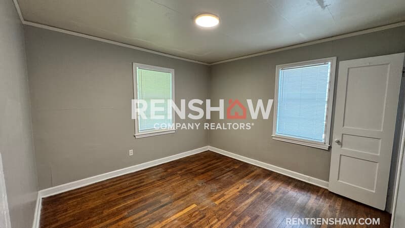 Memphis House: 1580 Hugenot St