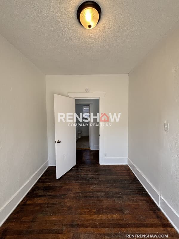 Memphis House: 914 Garland St