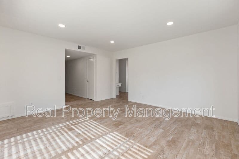 Carlsbad House: 3250 Westwood Drive
