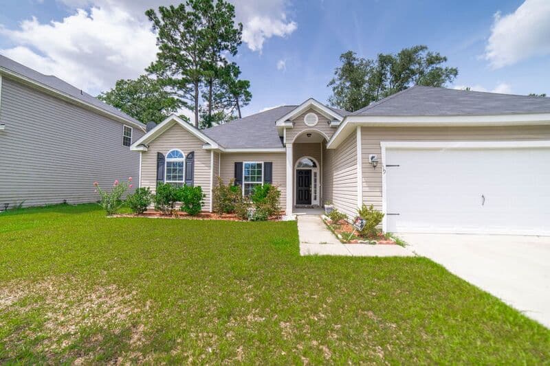 Savannah House: 119 Spoonbill Circle