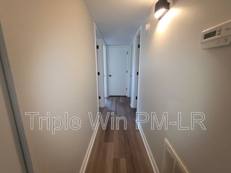 Jacksonville House: 1516 Gregory St
