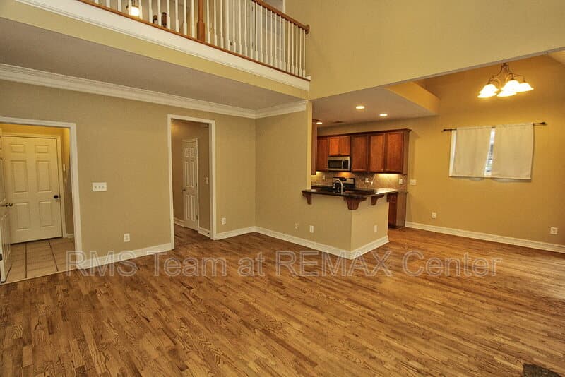 Atlanta House: 1360 Eastgate Ct SE