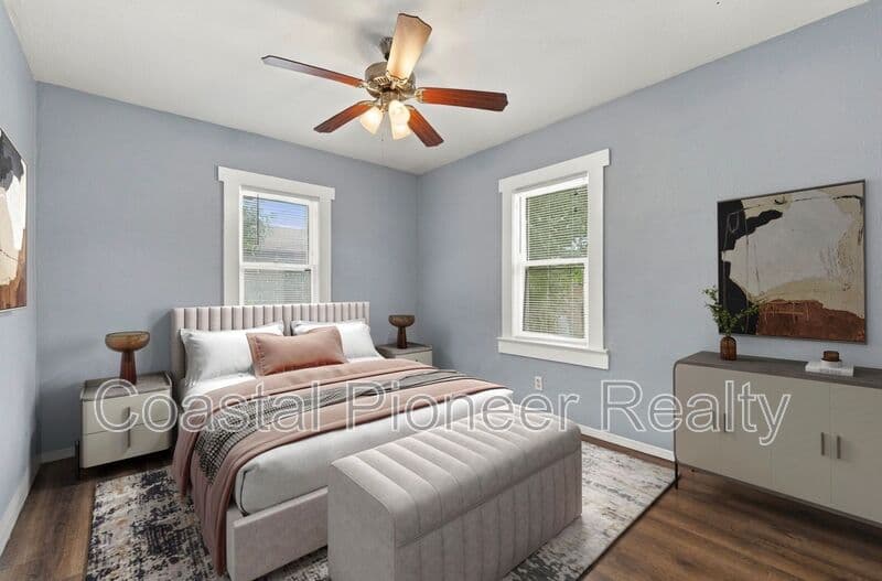 Tampa House: 1603 E 29th Ave