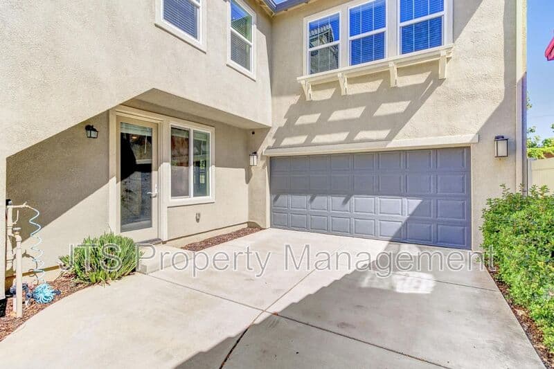 Rancho Cordova House: 3949 Aristotle Circle
