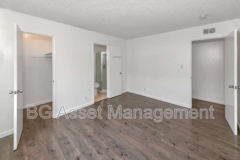Vallejo Condo: 212 Westwood Street