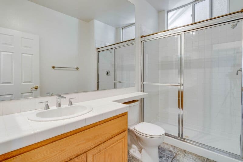 Temecula House: 32579 Valentino Way