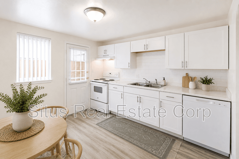 Lakewood House: 8195 W. 9th Ave.