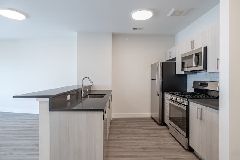 Orange Condo: 72 S Essex Ave, City of Orange, NJ 07050 - 317