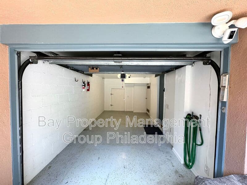 Philadelphia House: 834 N Newkirk St
