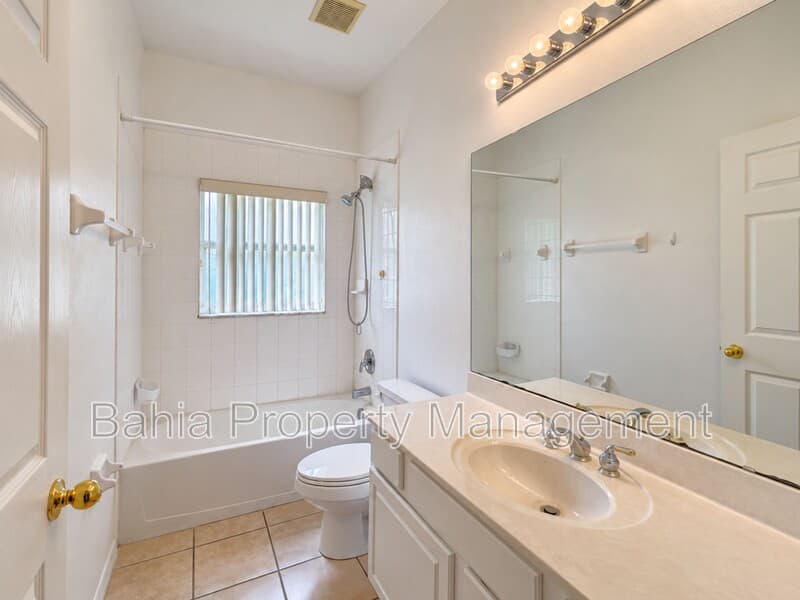 Kissimmee House: 3525 Sunset Isles Blvd