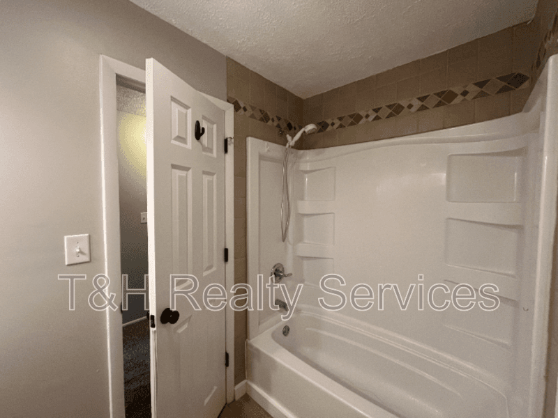 Kokomo House: 1306 Council Court