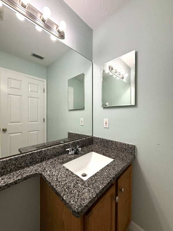 Largo Townhome: 8006 Thoroughbred Loop - 1