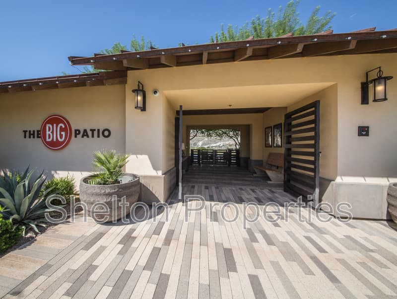 Buckeye House: 2958 N Clanton St
