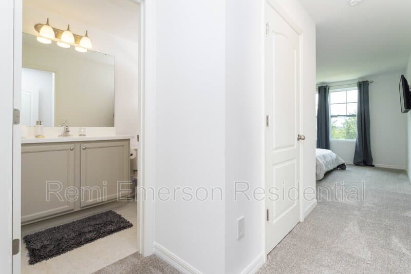 Davenport Townhome: 624 Benoi Drive
