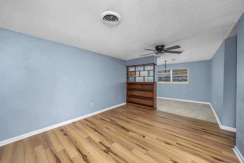 Lawton House: 4802 Southeast Avalon Avenue
