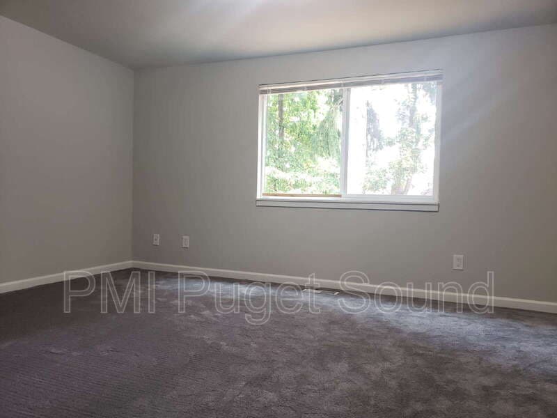 Federal Way House: 32728 35th Ave SW