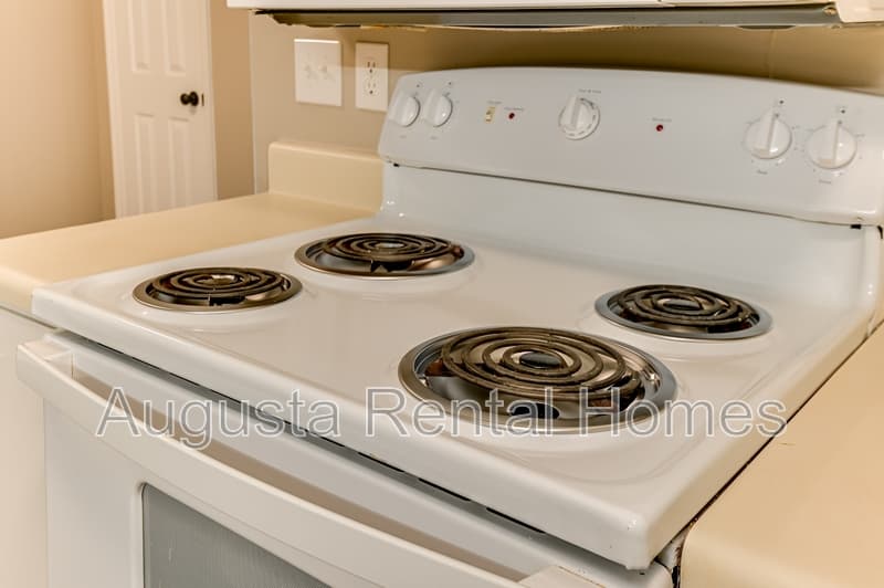 Augusta Condo: 940 Stevens Creek Road 203
