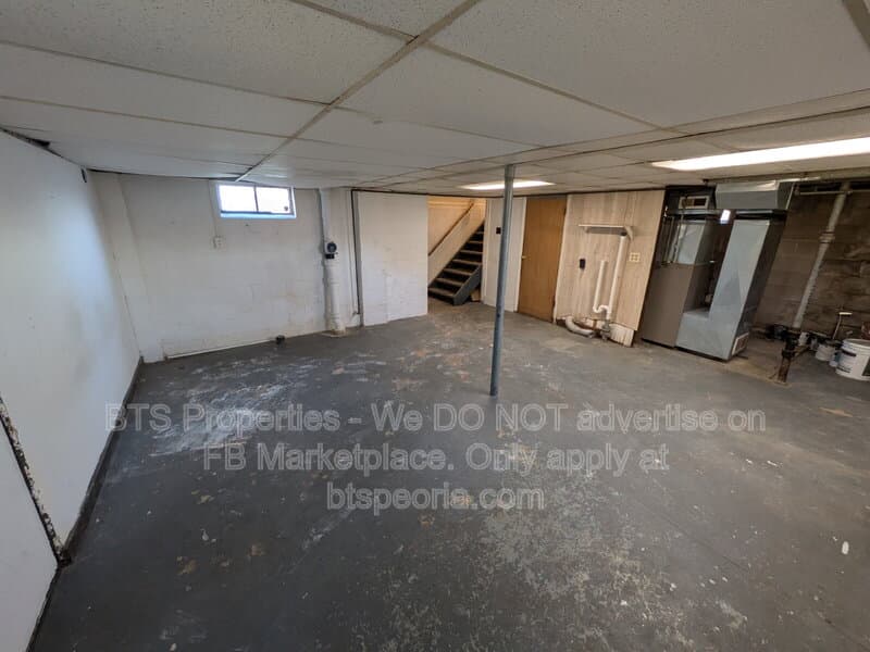 Peoria Heights Condo: 1221 East Moneta Avenue