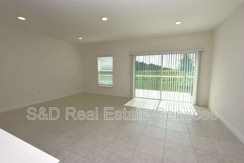 Lakeland House: 3913 Academia Ave.