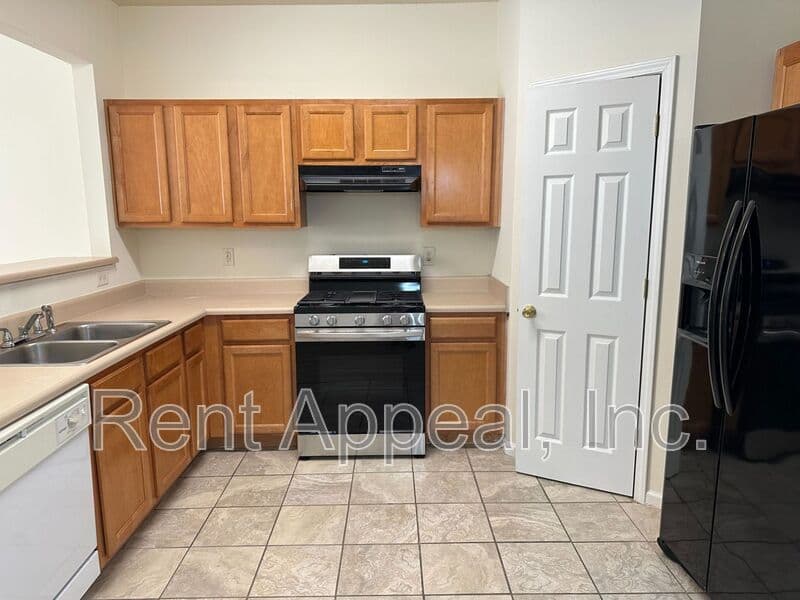 Duluth House: 3816 Dandridge Way