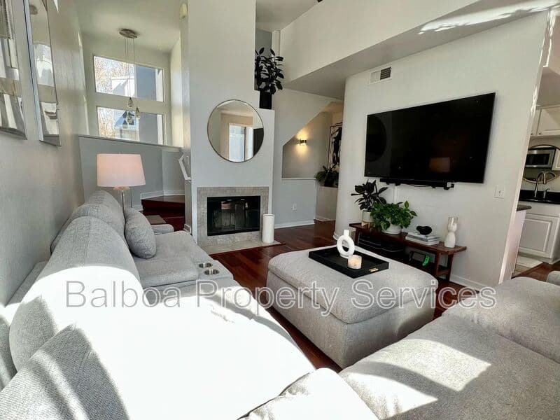 Phoenix Townhome: 3633 N 3rd Ave