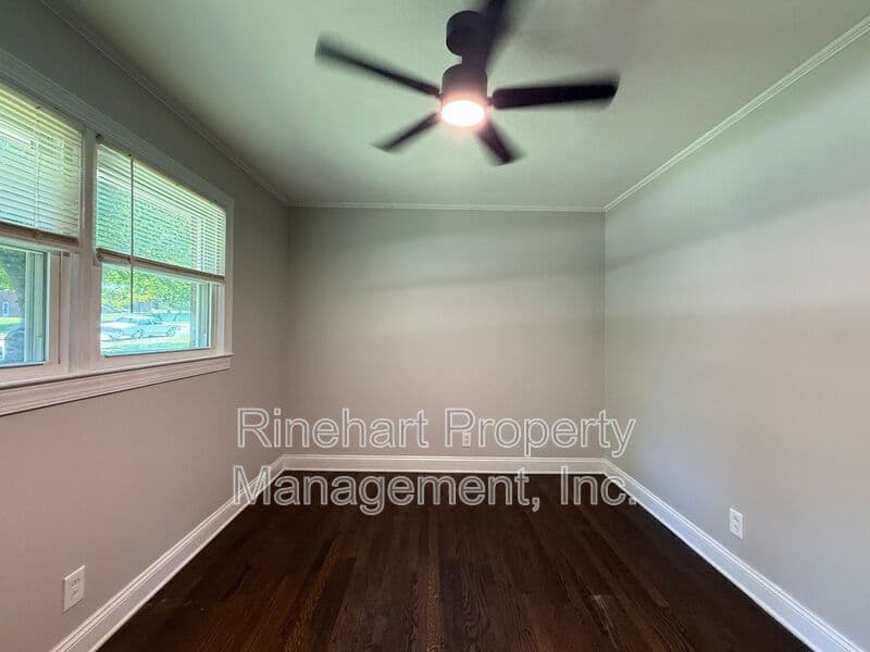 Rock Hill House: 645 Greenbriar Avenue