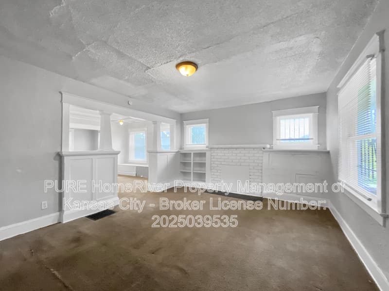 Kansas City House: 4533 Wabash Ave