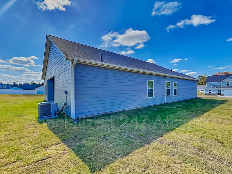 Locust Grove House: 1201 Fendt Dr