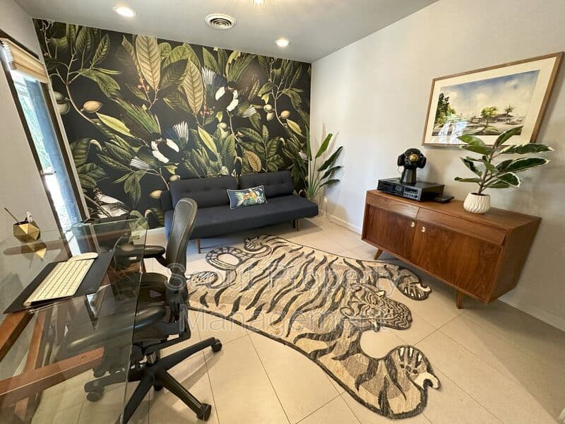 La Quinta House: 46560 Cameo Palms Drive