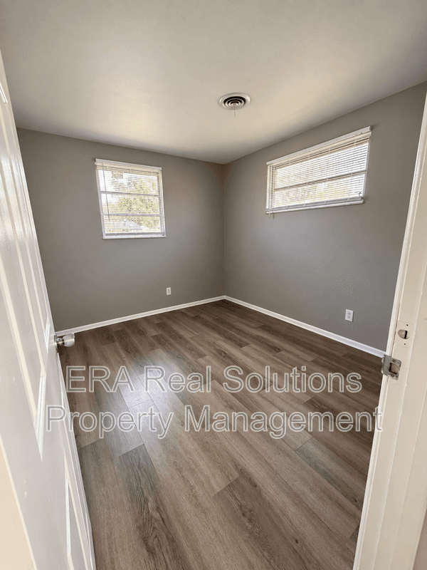 Columbus Condo: 3713 Dort Pl