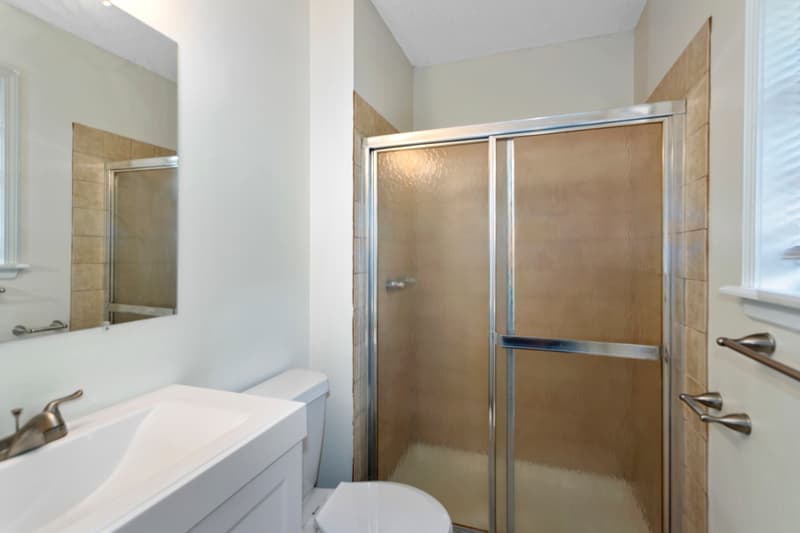 Lee's Summit House: 3513 NE Stanton St