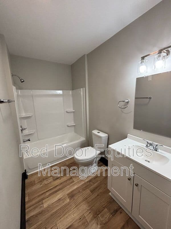 Lancaster House: 508 North Columbus Street -