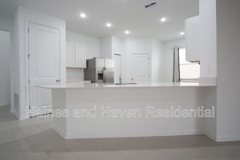 Haines City House: 3004 Chicago Ave