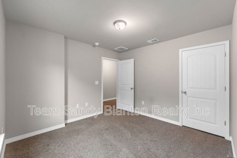 Milton House: 3210 Electra Drive