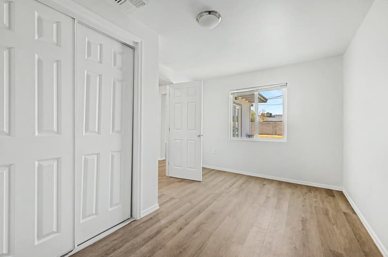 Tempe House: 2045 E ORANGE ST