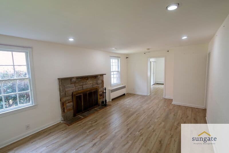 Baltimore House: 7023 Concord Rd