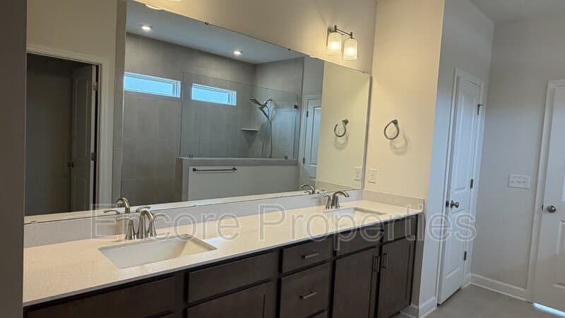Fuquay-Varina House: 28 Reflection Parkway