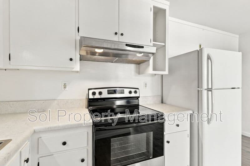 Santa Cruz Condo: 180 Dakota Avenue