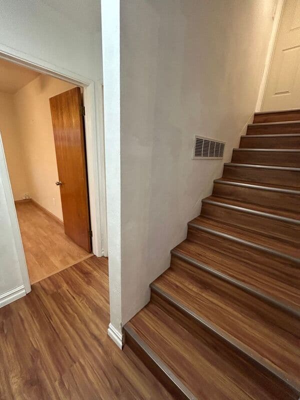 La Mesa House: 4040 Yale Ave