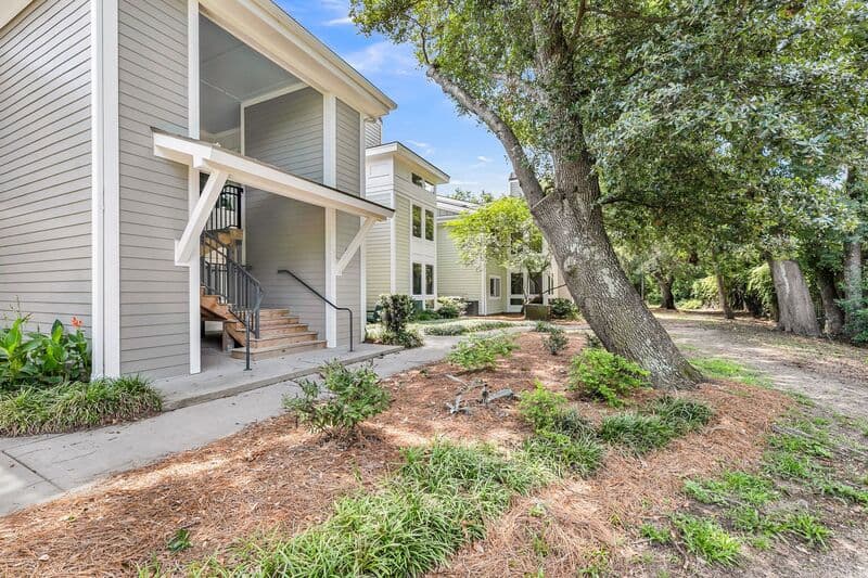 Mount Pleasant Condo: 266 Alexandra Dr