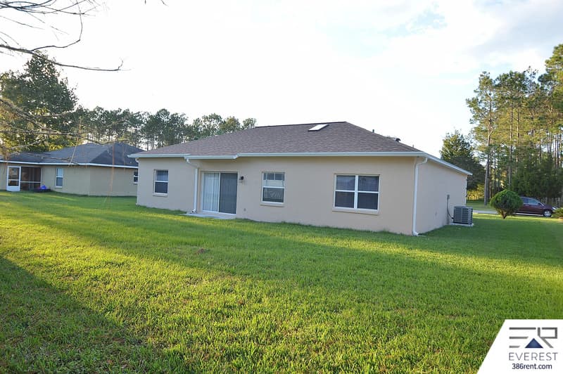 Palm Coast House: 69 Kashmir Trail