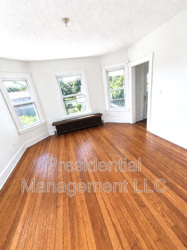 Waterbury Condo: 503 Baldwin St
