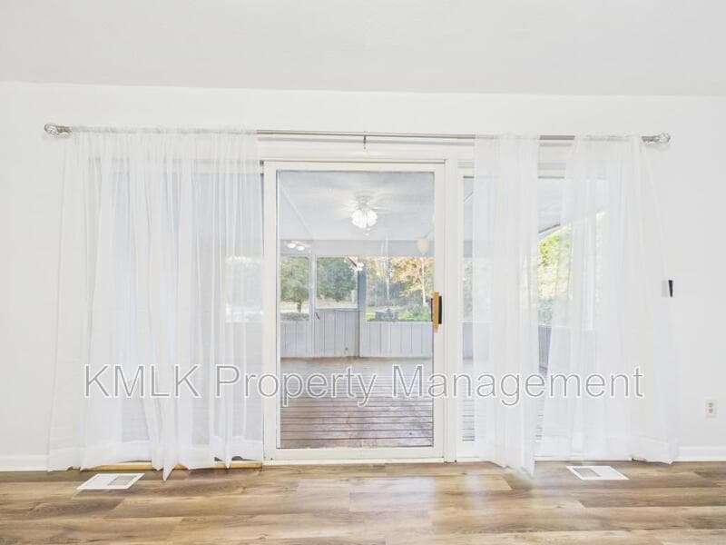 Twinsburg House: 2937 Cannon Rd