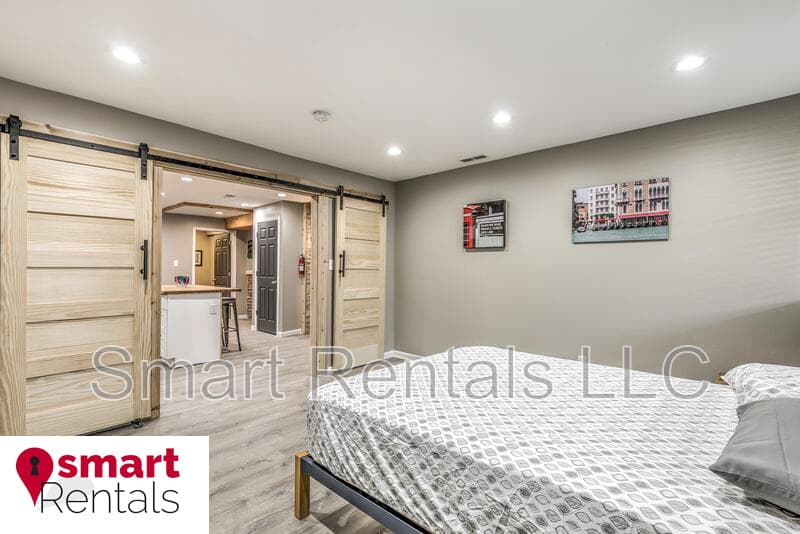 St. Louis Condo: 3640 Shaw Blvd - BE